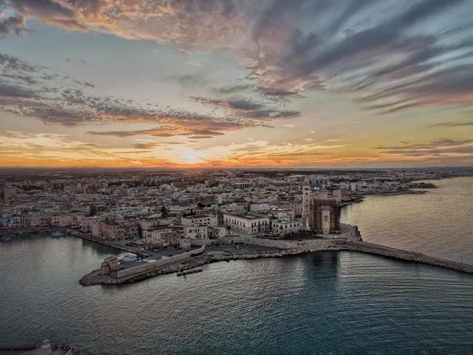 Ale&Anda Villa Trani Buitenkant foto